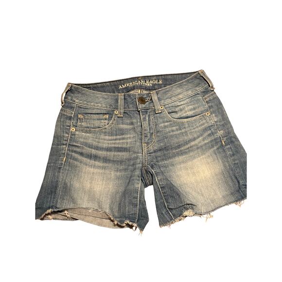 American Eagle Denim Shorts Size 2 Distressed Hem - Picture 1 of 3